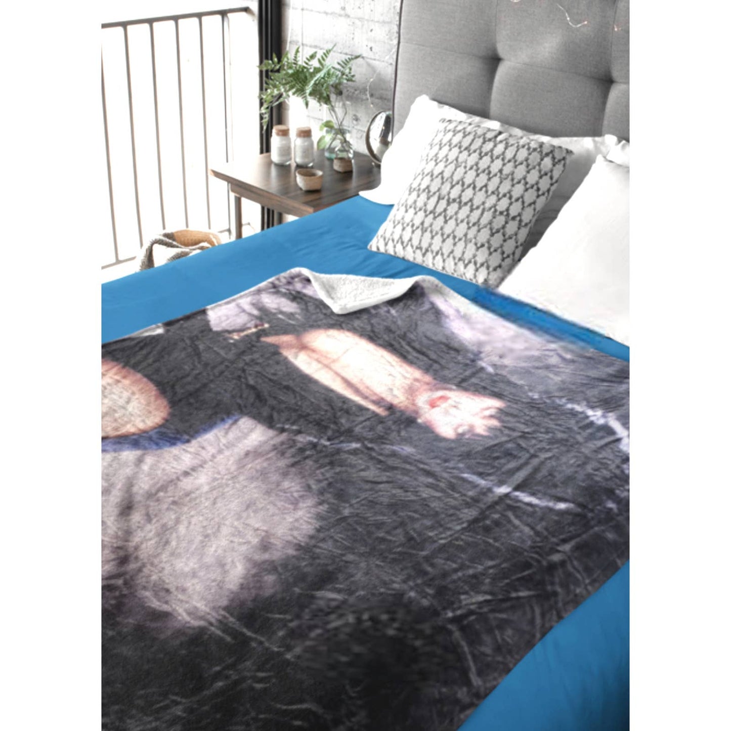Elvira Large Soft Fleece Throw Blanket