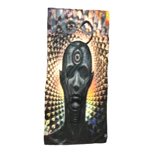 Tool Lightweight Microfiber Beach Towel